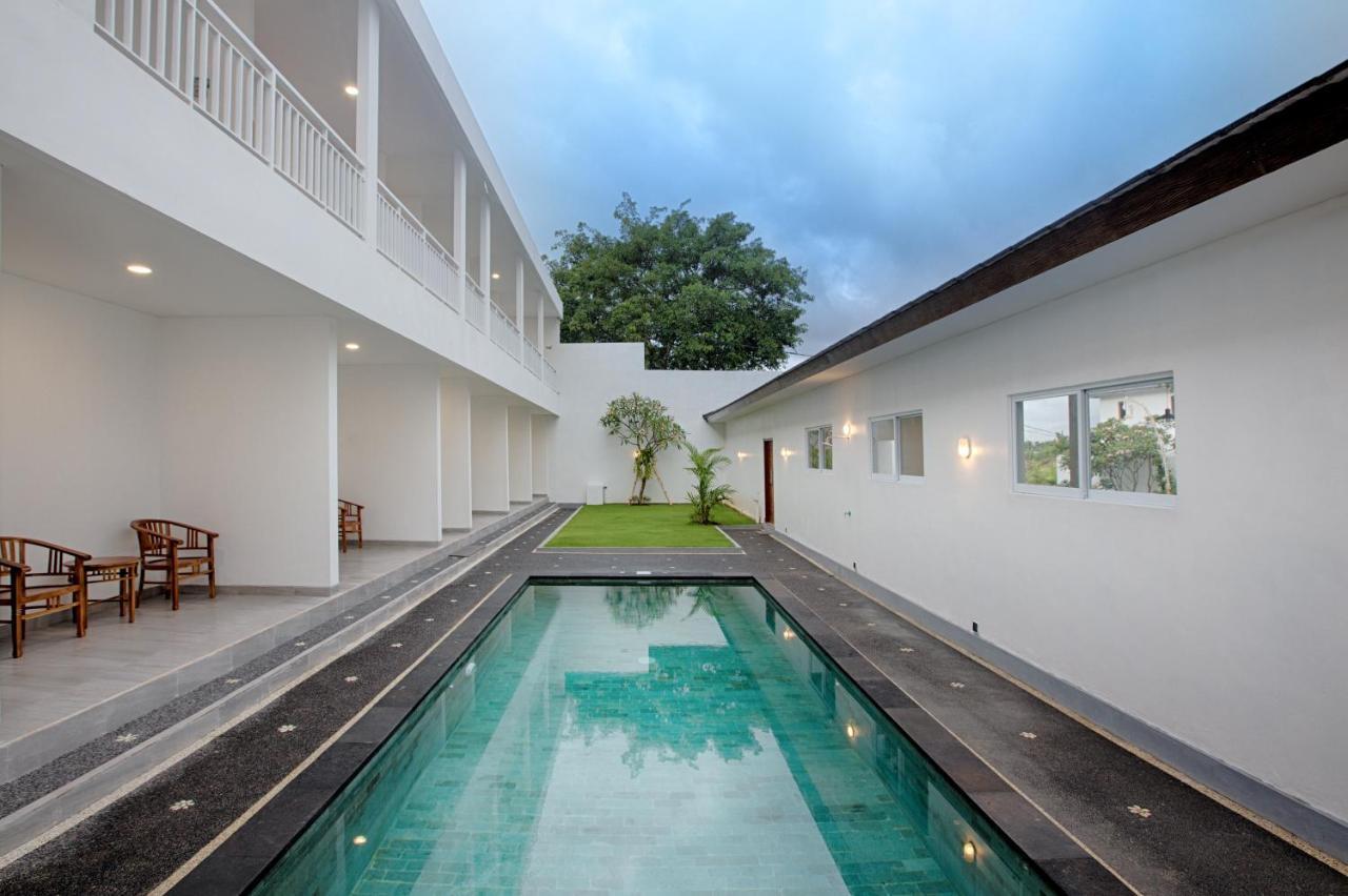 Maisaba Canggu Hotel & Coworking Space Buitenkant foto