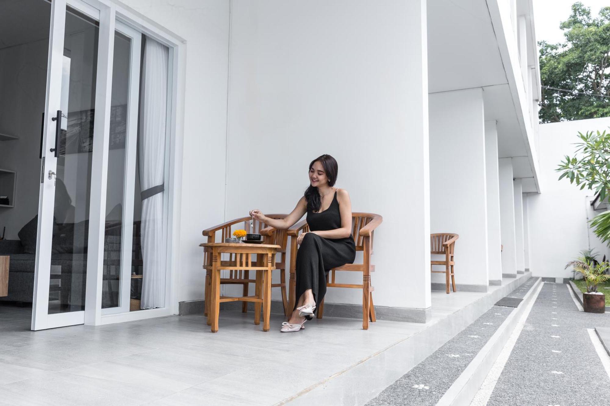 Maisaba Canggu Hotel & Coworking Space Buitenkant foto